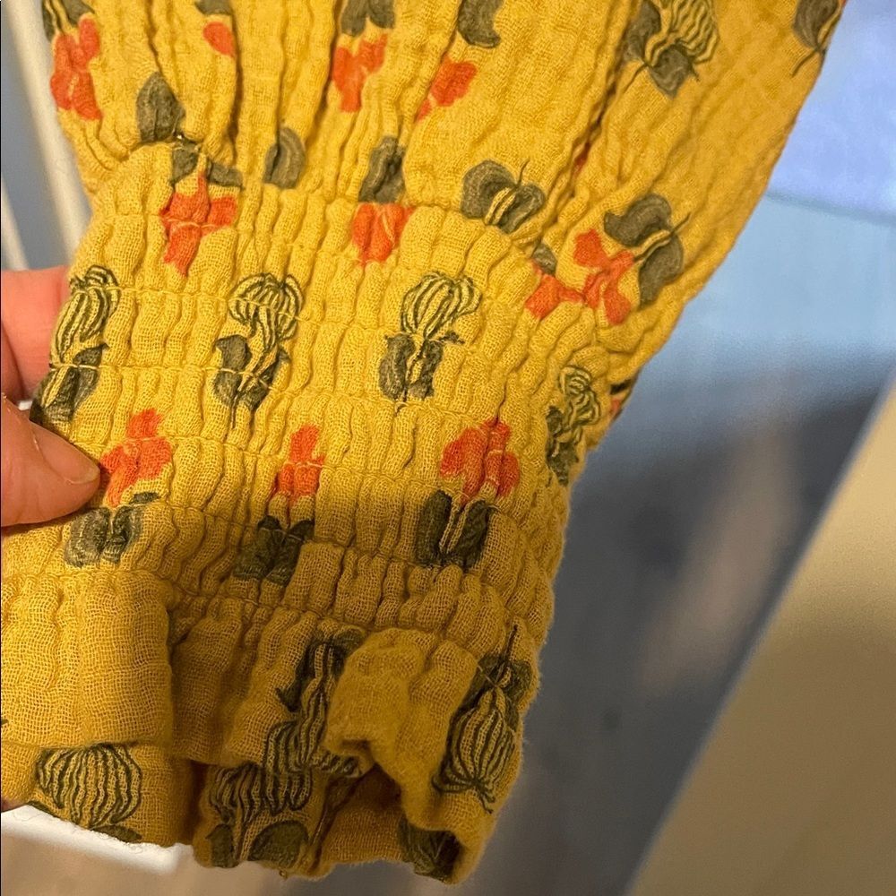 Women's Yellow Patterned Top - Picture 4 of 6